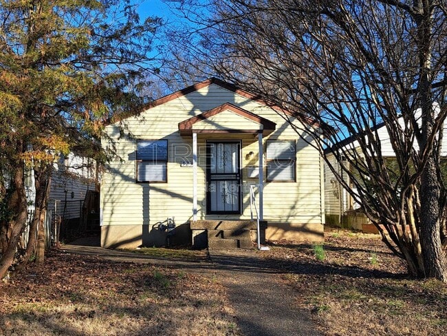 Photo - 929 Camden Ave House