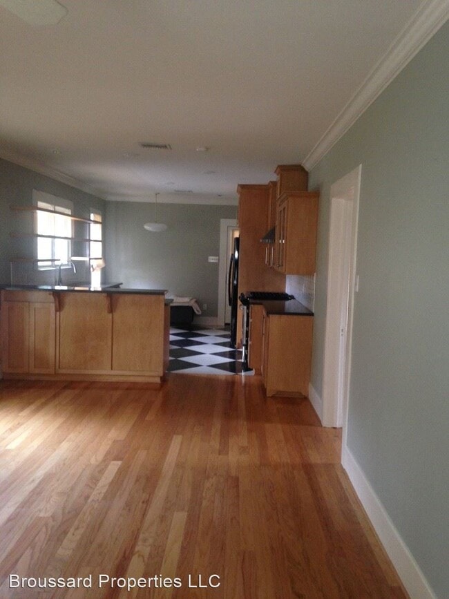 Building Photo - 2 br, 1 bath House - 440 Bellevue Street