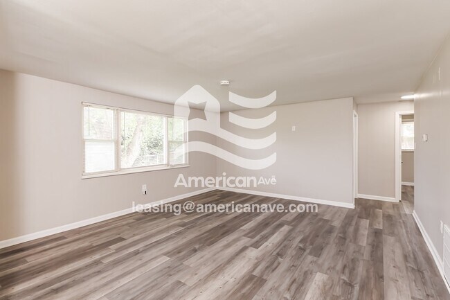 Foto del edificio - 2816 Yergen Ct