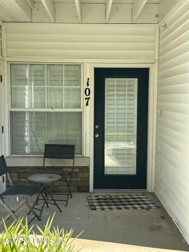 Foto principal - 2200 Marsh Hawk Ln
