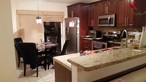 Foto del edificio - 707 NW 208th Dr