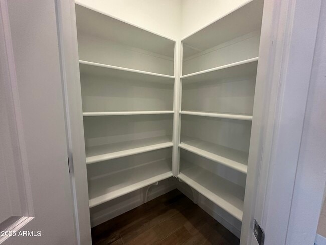 Building Photo - 15849 W Gray Fox Trl