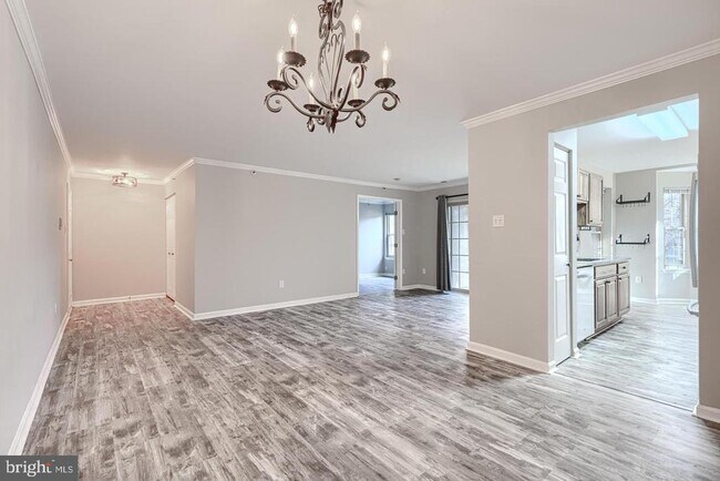 Foto del edificio - 201 Star Pointe Ct