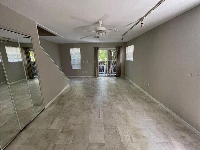 Building Photo - 618 Broadway-