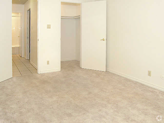 Bancroft Towers Apartments San Leandro Ca Apartments Com