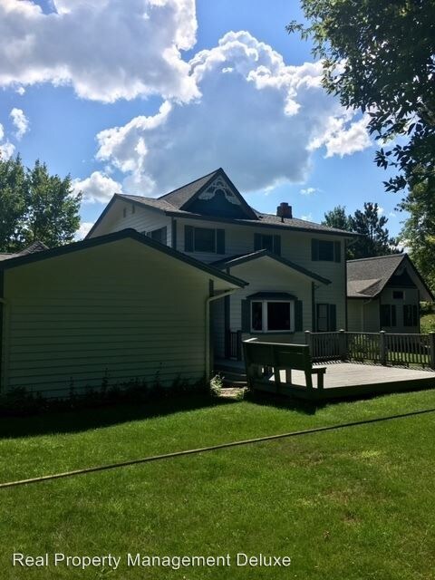 Building Photo - 8310 Highland Scenic Dr