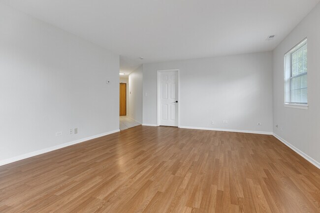 Building Photo - 106 Gant Cir