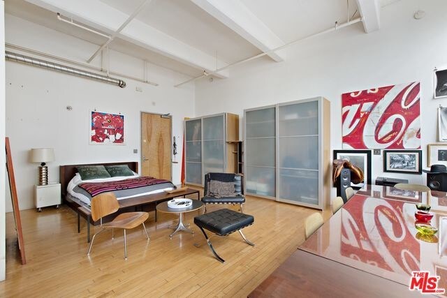 Foto del edificio - 1850 Industrial St