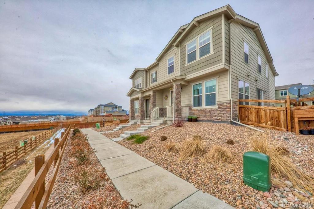 Foto principal - 21774 E Radcliff Circle