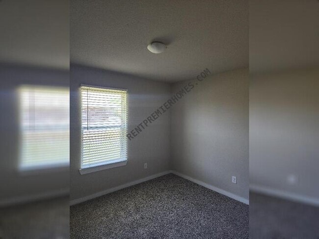 Building Photo - 4225 Andrea Ln