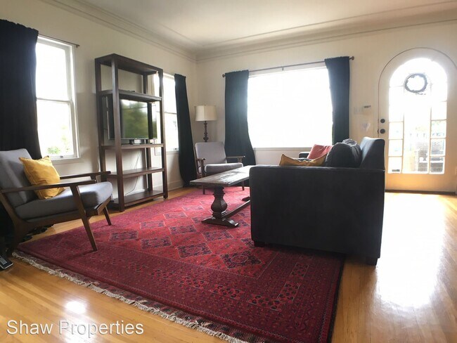 Building Photo - 3 br, 1 bath House - 1775 San Lorenzo Ave