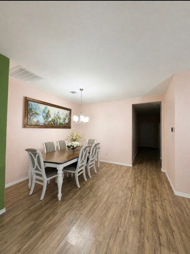 Building Photo - 5439 Redwood Summit Ln