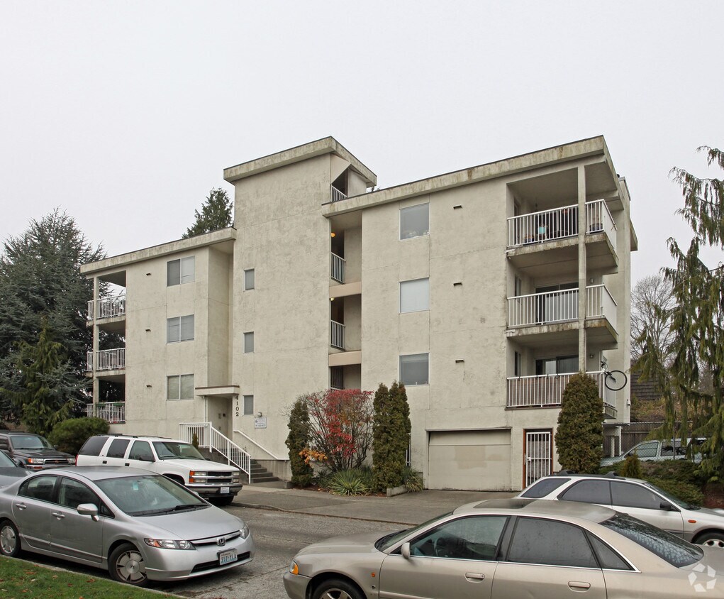 Building Photo - 4102 Linden Ave N