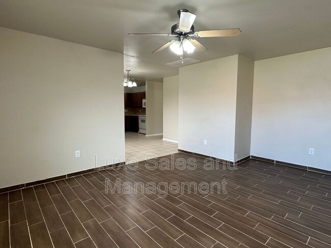 Foto del edificio - 9606 SW 17th St