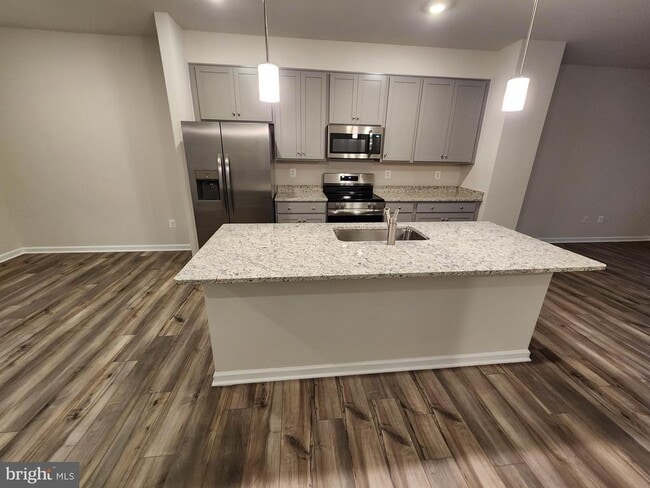 Building Photo - 117 Canning Rd