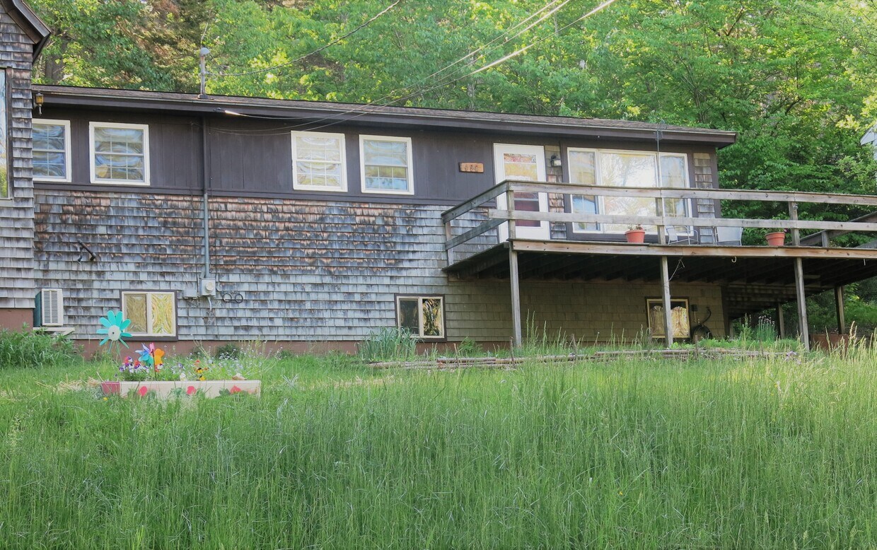 490 Cross Point Rd, ME 04556 Townhome Rentals in