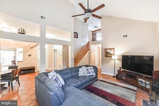 Building Photo - 21635 Weatherby Ln