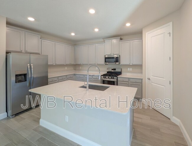 Foto del edificio - 95 Sadler Ct