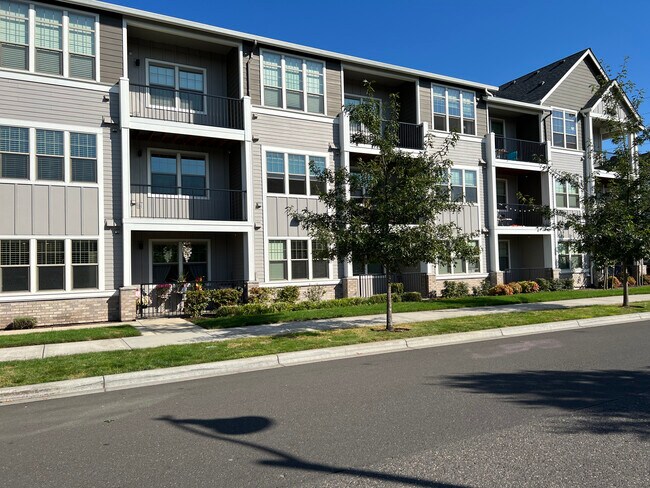 Foto del edificio - 16322 NW Chadwick Way