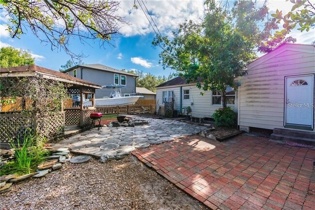 Foto del edificio - 3421 W Gray Ct