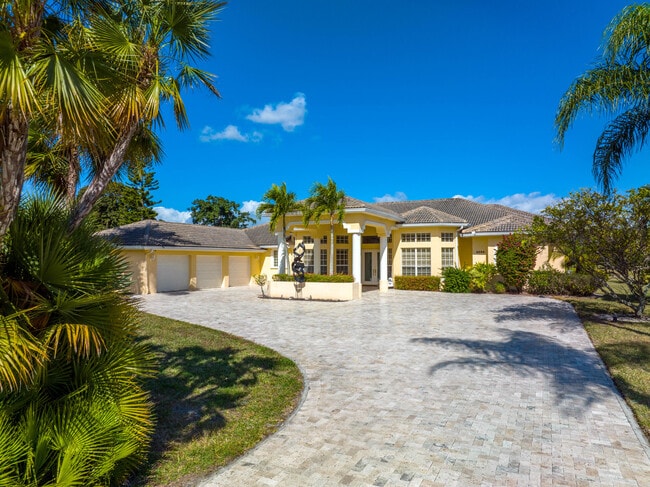 Building Photo - 8666 Marlamoor Ln