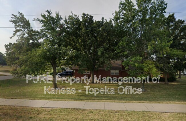 Building Photo - 3445 SE 45th St