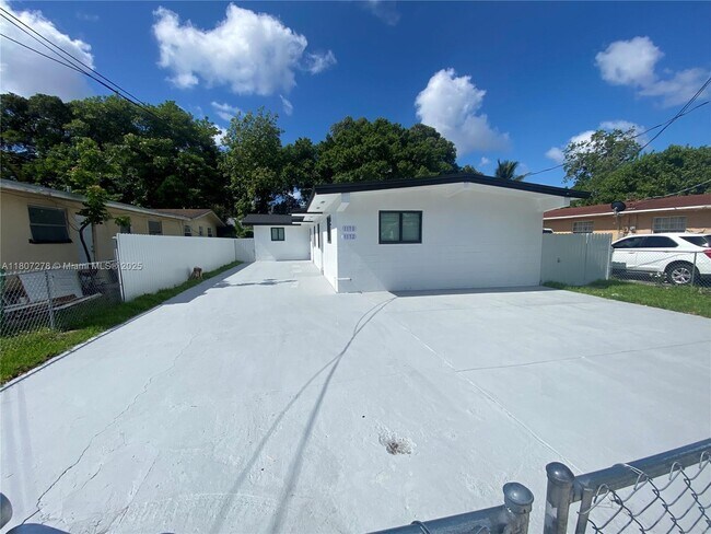 Foto del edificio - 1170 NW 25th St
