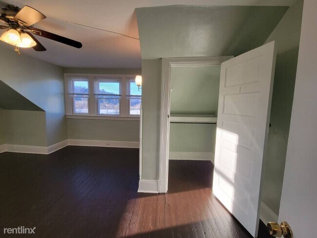Building Photo - 2 br, 1 bath House - 5720 Butler St