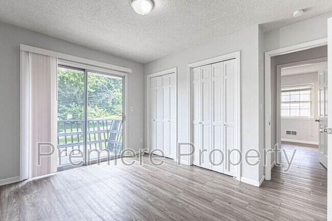 Foto del edificio - 4329 Sterling Ave