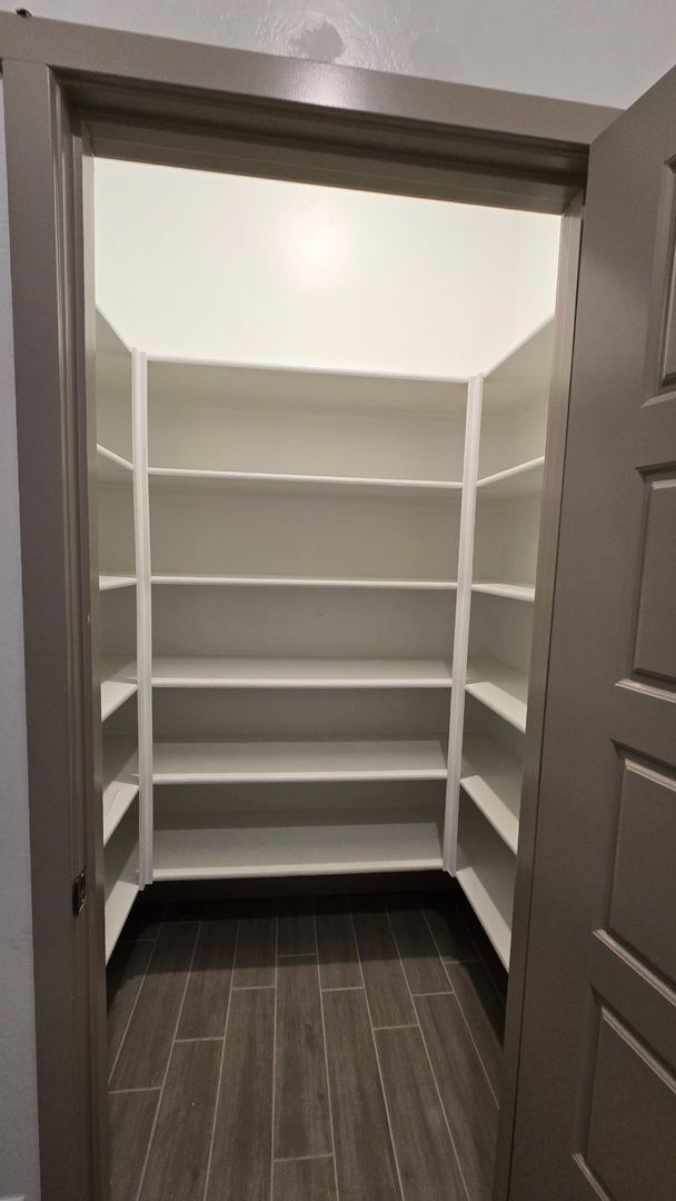 Foto del edificio - 9405 Parkwood Manor Dr