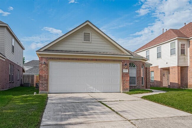 Foto del edificio - 12230 Hawthorne Hill Cir