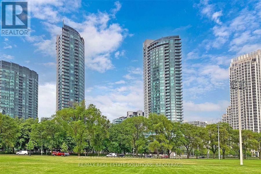 Primary Photo - 219-1219 Fort York Blvd