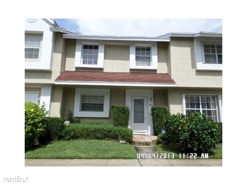 Primary Photo - 7064 Woodmont Ave