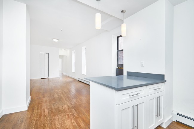Building Photo - 315 West 113th Street