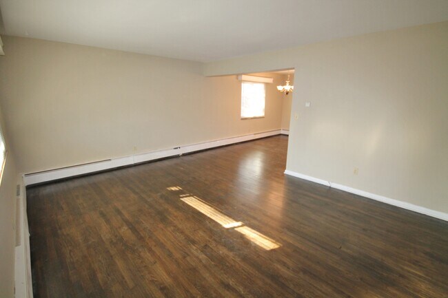 Foto del edificio - 3 Bedroom ~ Clintonville