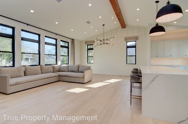 Building Photo - 4 br, 4 bath House - 447 Costa Mesa Street
