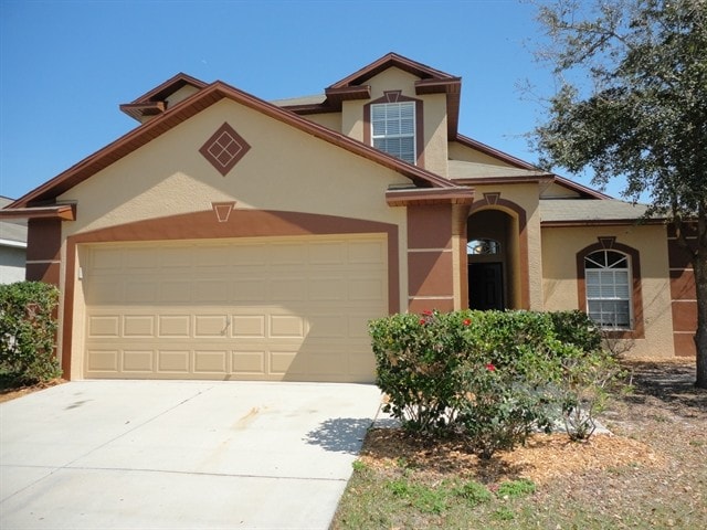 Foto principal - 13022 Bridleford Drive