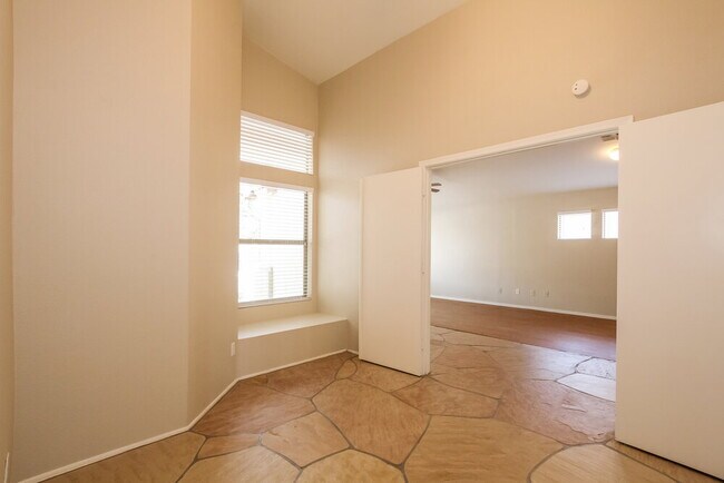 Foto del edificio - 11232 W Ruth Ave