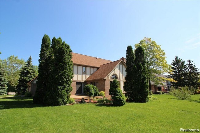 Foto del edificio - 1737 Hallmark Dr