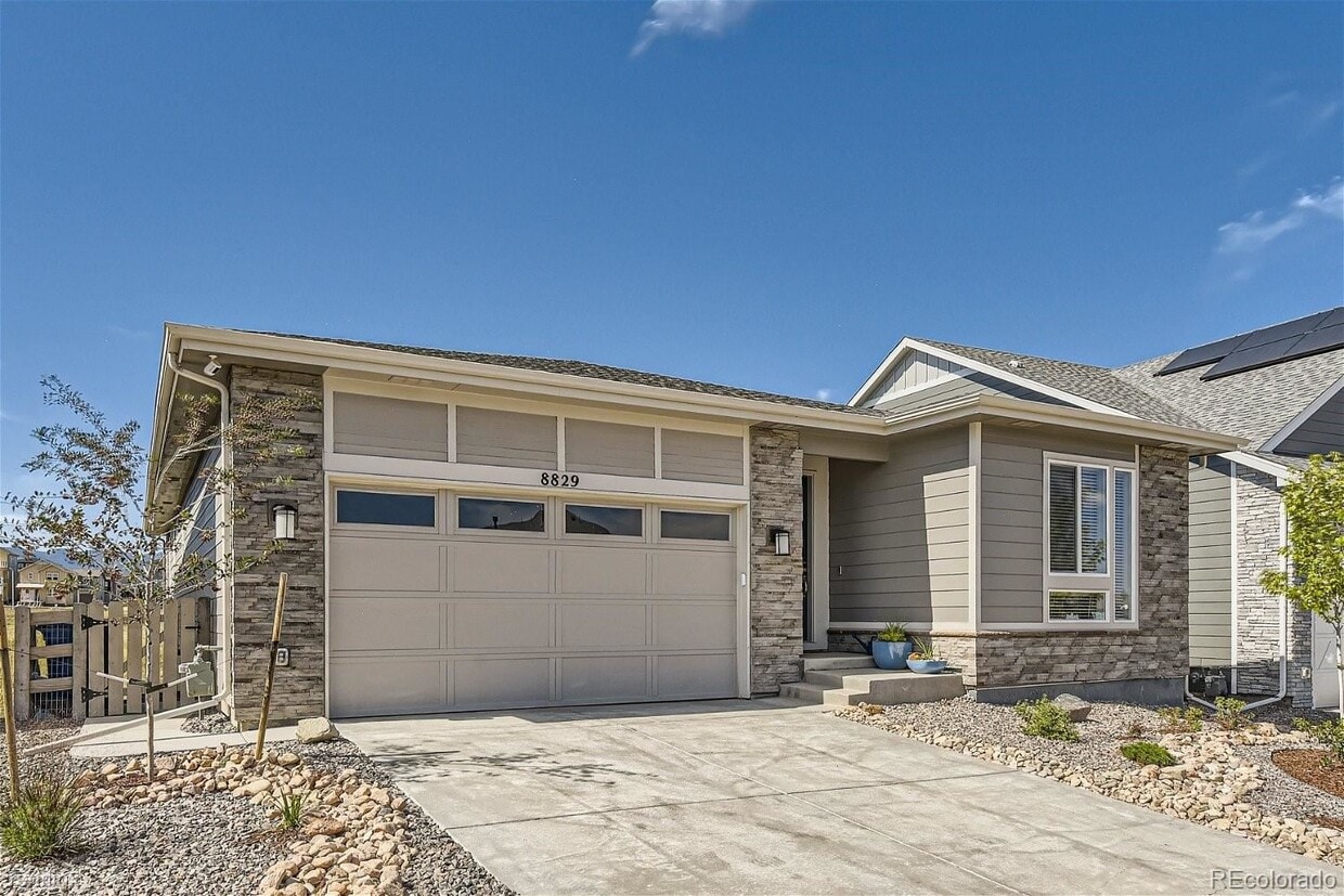 3 br, 3 bath House 8829 Animas River Street House Rental in