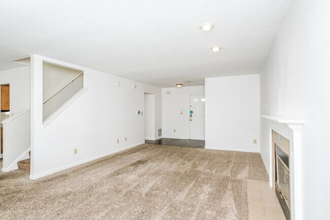 Foto del edificio - 7611 Buck Run Ct