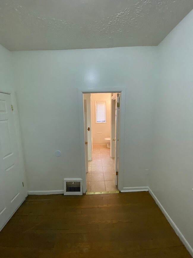 Building Photo - Emerling Property 4