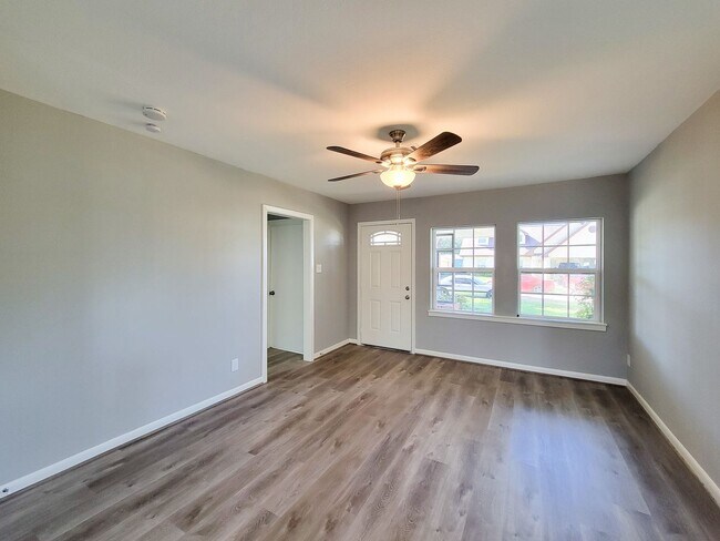 Building Photo - BEAUTIFUL REMODELED BRICK 4 BEDROOCK 2 BATH LEASE HOME IN PASADENA, TEXAS. BRAND NEW PEX PLUMBLIN...