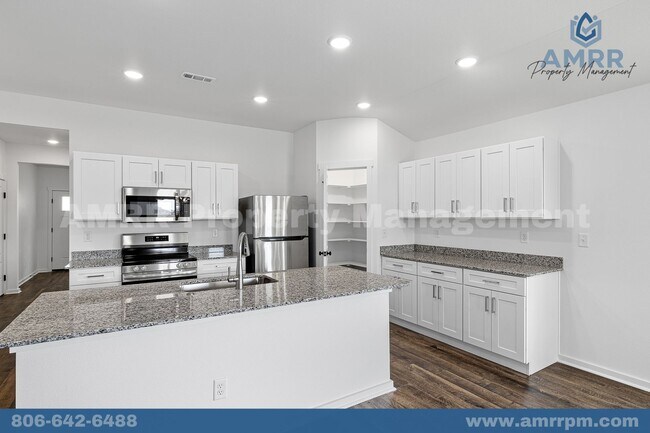Building Photo - Spacious 4-Bedroom Home – Your Family’s Ne...
