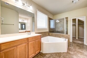 Building Photo - 15727 Whisper Woods Dr