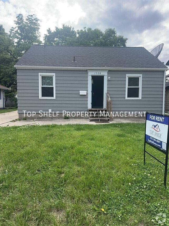 Building Photo - 1506 Hutton St