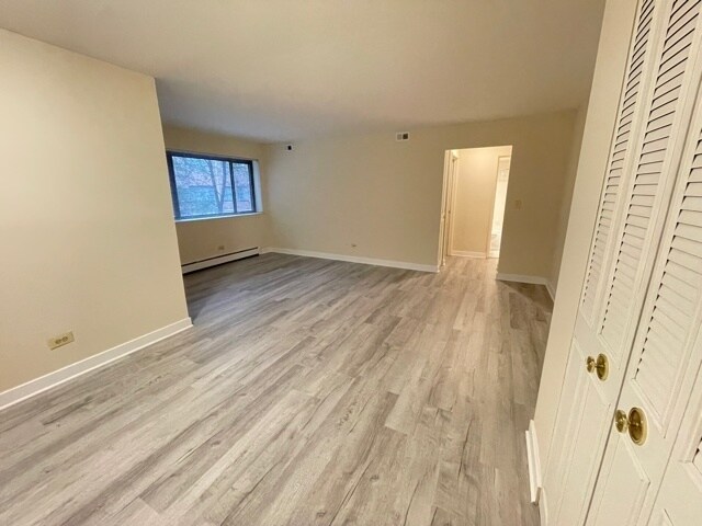 Building Photo - 525 W Deming Pl