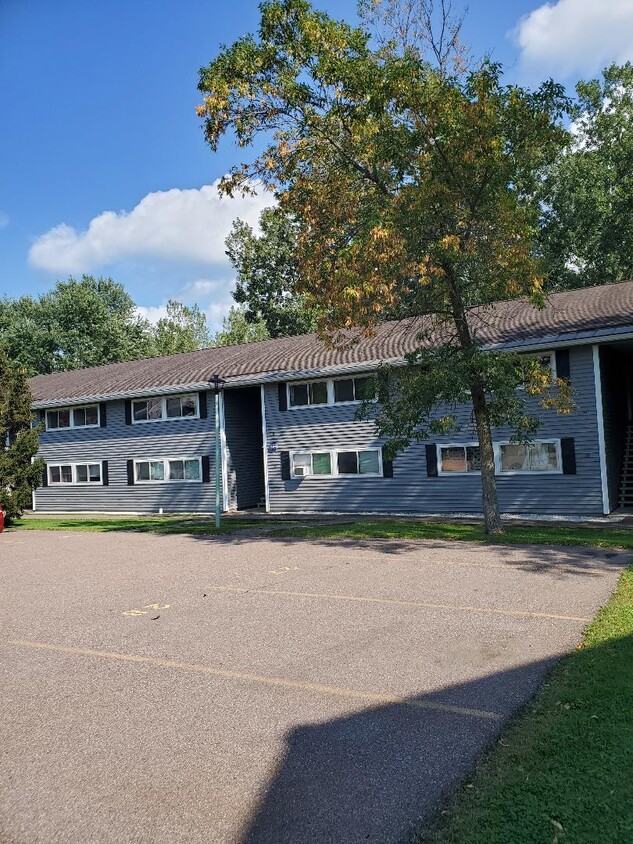 Outside picture - 124 Quarry Hill Rd