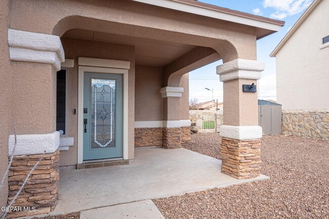 Foto del edificio - 14501 Meadow Lawn