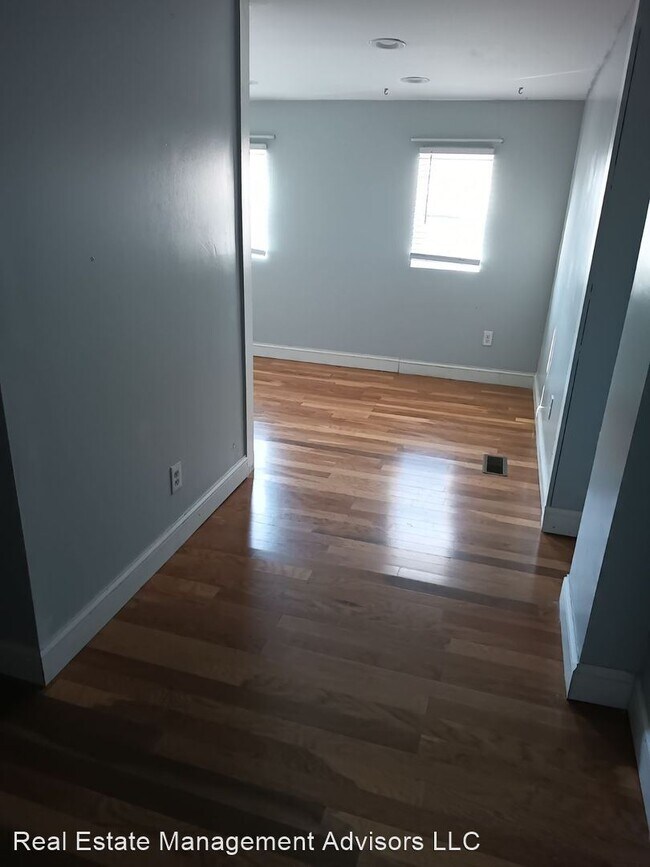 Building Photo - 3 br, 1 bath House - 2242 Taggert Street